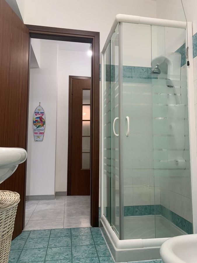 圣泰雷萨迪里瓦Torrevarata Vacanze别墅 外观 照片